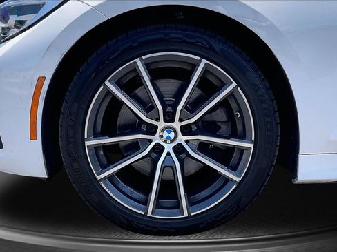 Used 2019 BMW 330i Sedan w/ Driving Assistance Package RWD image 9