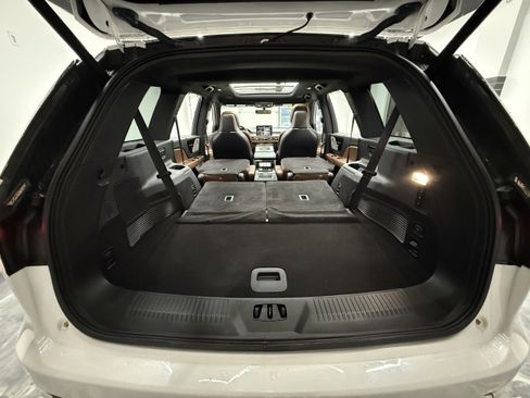 Used 2022 Lincoln Aviator Reserve w/ Equipment Group 201A image 30