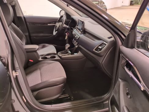 Certified 2021 Kia Seltos S image 11