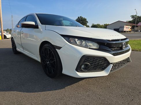 Used 2017 Honda Civic EX image 1