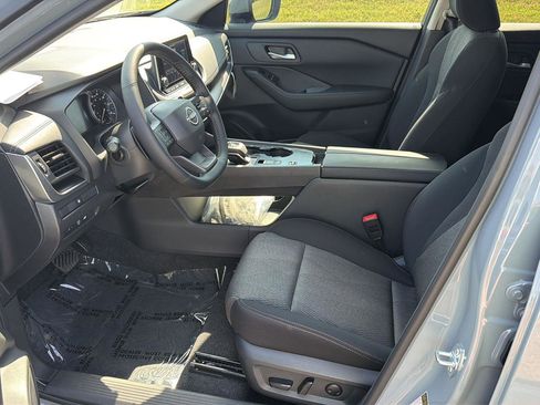 New 2026 Nissan Rogue SV FWD image 10
