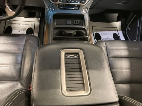 Used 2019 GMC Yukon XL Denali w/ Denali Ultimate Package image 14
