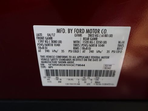 Used 2017 Ford Explorer XLT w/ Equipment Group 202A image 25