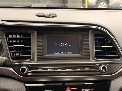 Used 2019 Hyundai Elantra SE w/ Cargo Package image 34