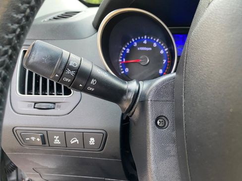 Used 2012 Hyundai Tucson Limited image 58