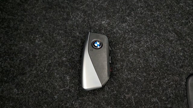 Used 2027 BMW i5 eDrive40 w/ M Sport Package RWD image 87