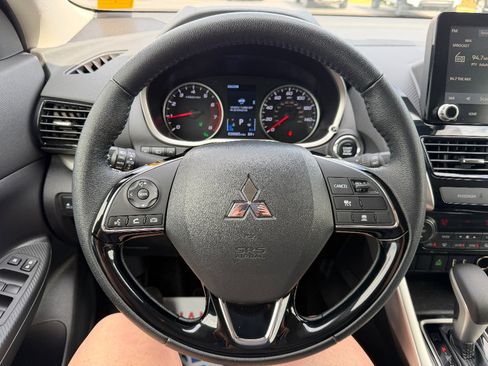 Used 2025 Mitsubishi Eclipse Cross SE AWD/4WD image 32