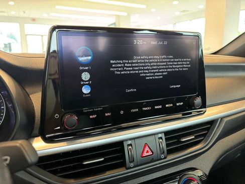Used 2024 Kia Forte GT-Line w/ GT-Line Premium Package FWD image 17
