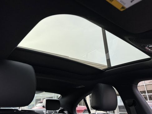 Used 2025 Mercedes-Benz CLA 250 image 7