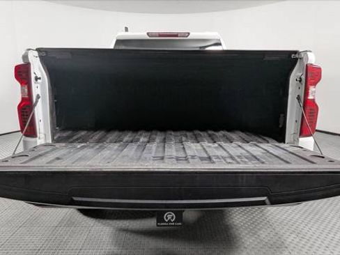 Used 2022 Chevrolet Silverado 1500 W/T w/ WT Value Package AWD/4WD image 19