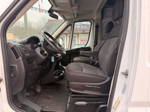 Used 2017 RAM ProMaster 3500 w/ Premium Appearance Group image 17