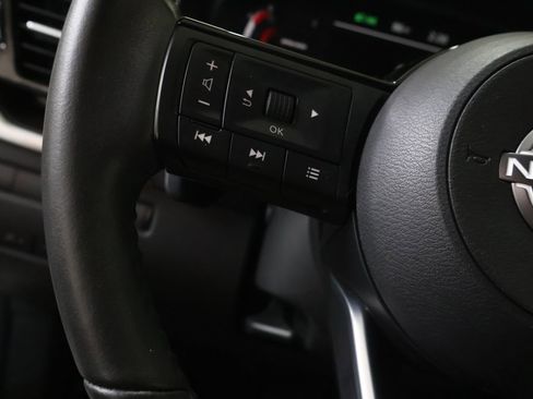 Used 2023 Nissan Rogue Platinum AWD/4WD image 19