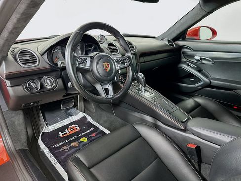 Used 2018 Porsche 718 Cayman S RWD image 10