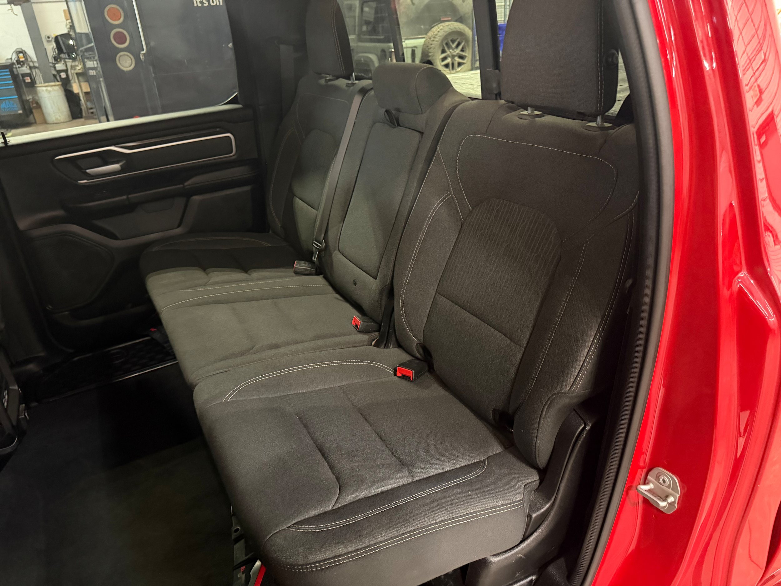 Used 2020 RAM 1500 Big Horn AWD/4WD image 34