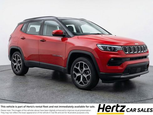 Used 2025 Jeep Compass Limited image 1