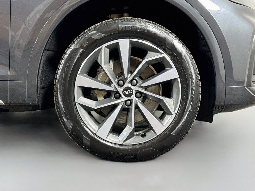 Used 2021 Audi Q5 2.0T Premium Plus w/ Premium Plus Package AWD/4WD image 44