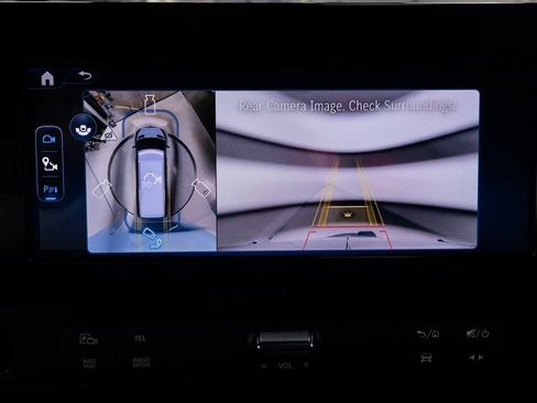 Used 2025 Mercedes-Benz Sprinter 2500 image 18