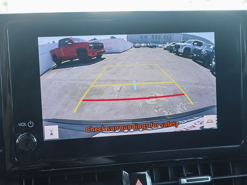 Used 2023 Toyota Corolla Cross XLE w/ Convenience Package FWD image 25