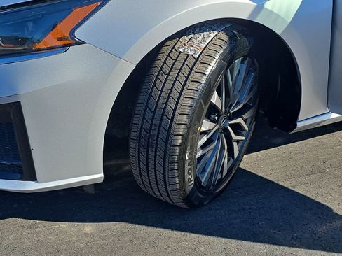 Used 2024 Nissan Altima 2.5 SV image 34