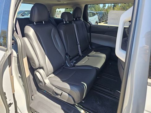 New 2026 Kia Carnival SX image 29