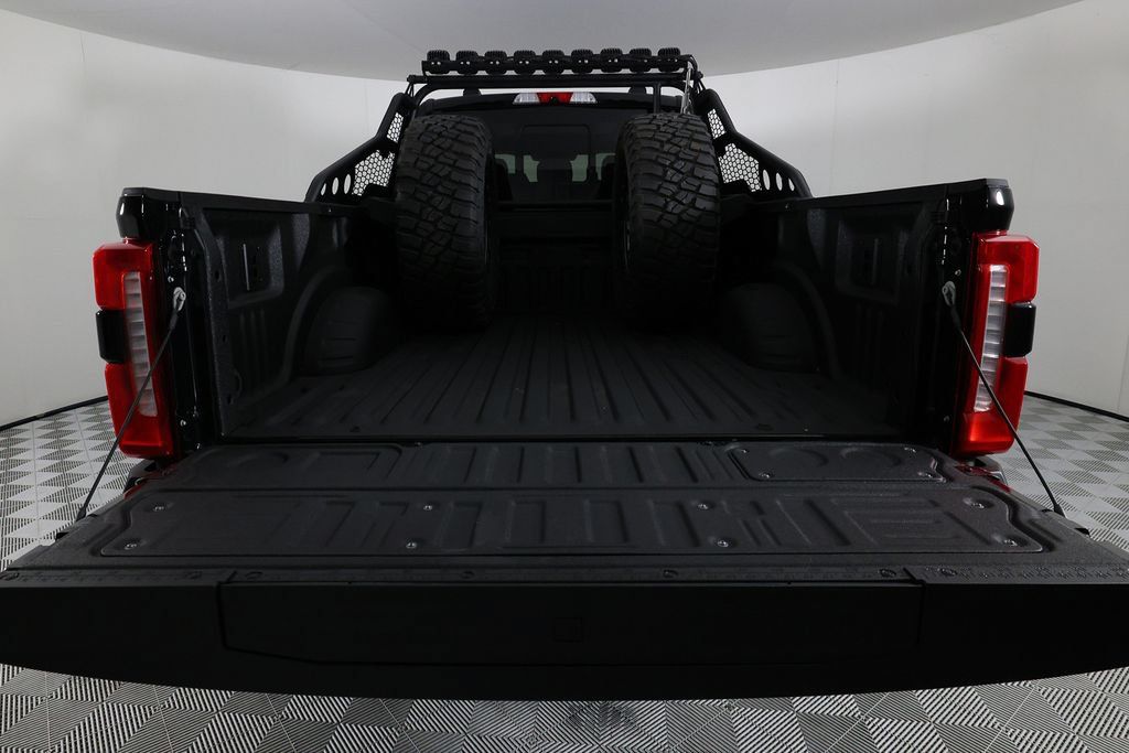 Used 2026 Ford F250 Lariat w/ Black Appearance Package AWD/4WD image 7