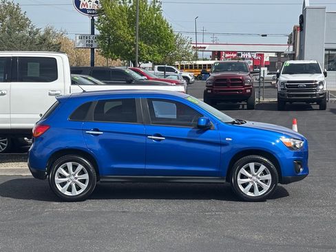 Used 2015 Mitsubishi Outlander Sport ES FWD image 3