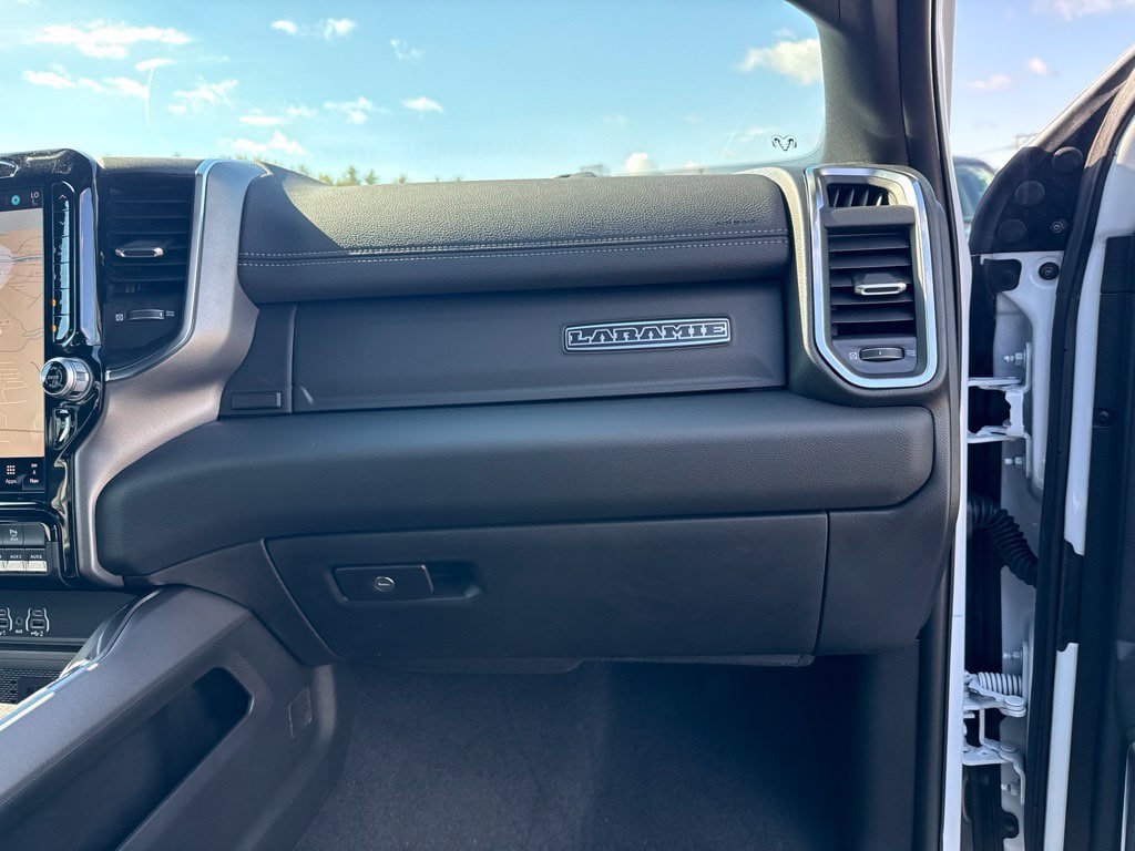 New 2027 RAM 2500 Laramie AWD/4WD image 27