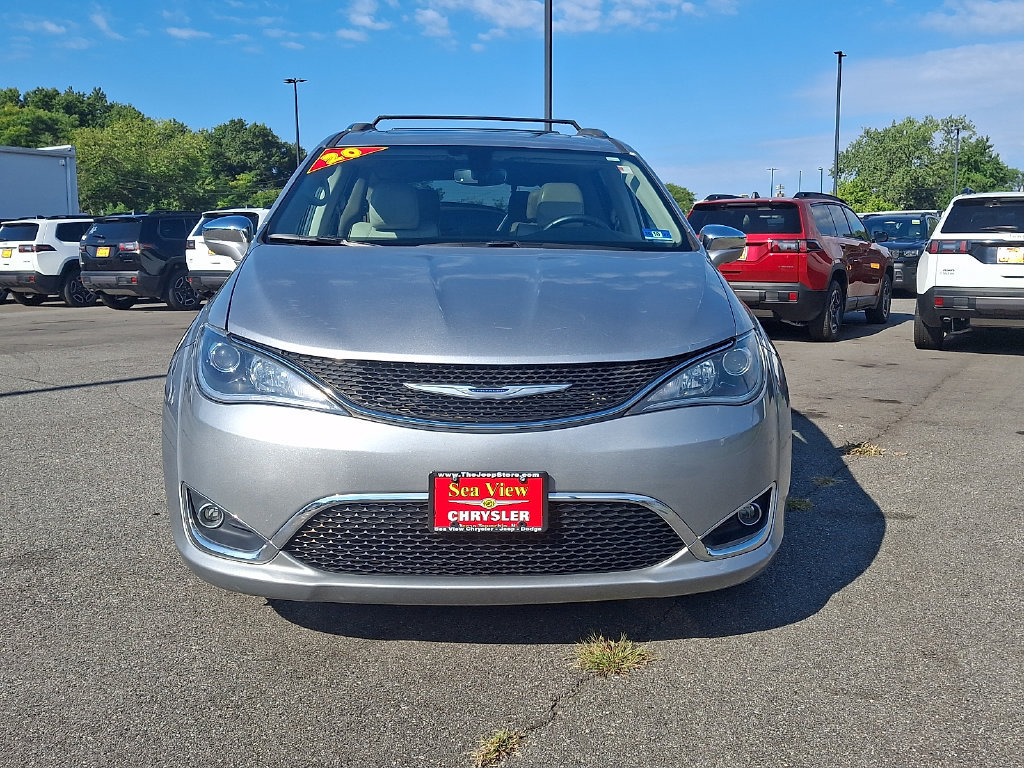 Certified 2020 Chrysler Pacifica Limited FWD image 2