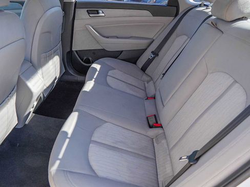 Used 2017 Hyundai Sonata SE image 34