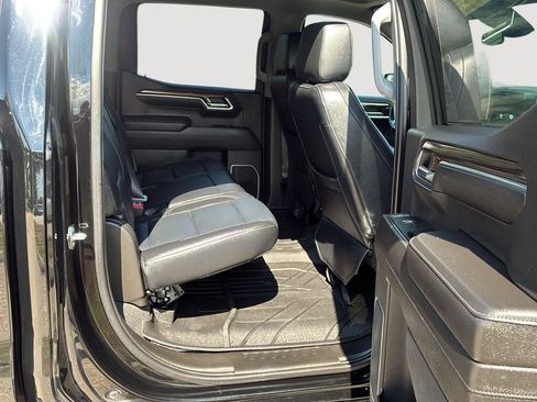 Used 2023 Chevrolet Silverado 1500 RST AWD/4WD image 21