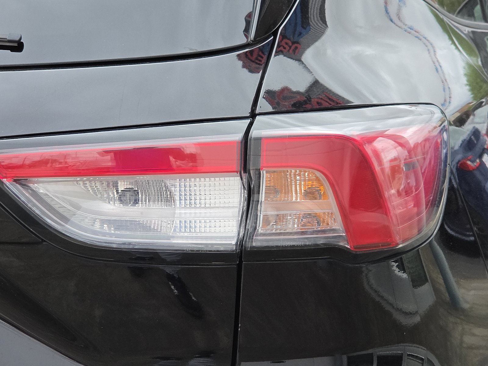 Used 2021 Ford Escape SE FWD image 10