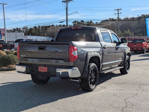 Used 2016 Toyota Tundra SR5 image 8