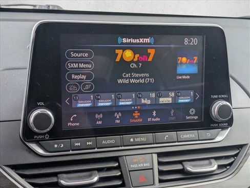 Used 2025 Nissan Altima 2.5 SV image 12