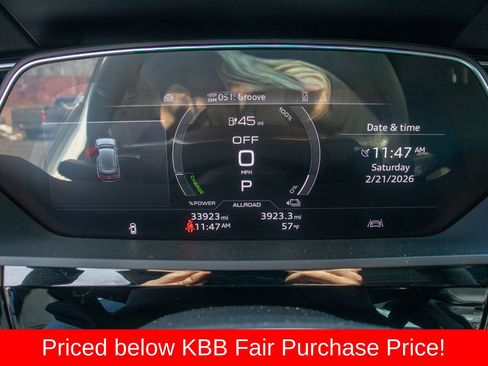 Used 2021 Audi e-tron Premium image 17