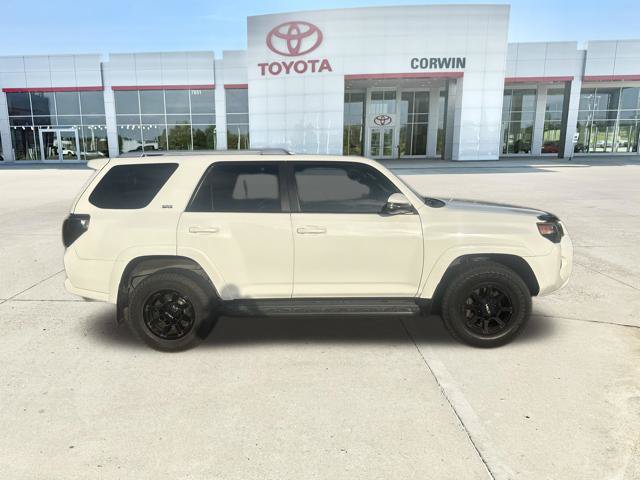 Used 2015 Toyota 4Runner SR5 Premium AWD/4WD image 5