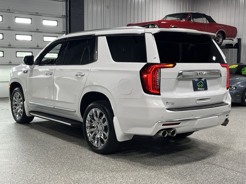 Certified 2022 GMC Yukon Denali AWD/4WD image 3