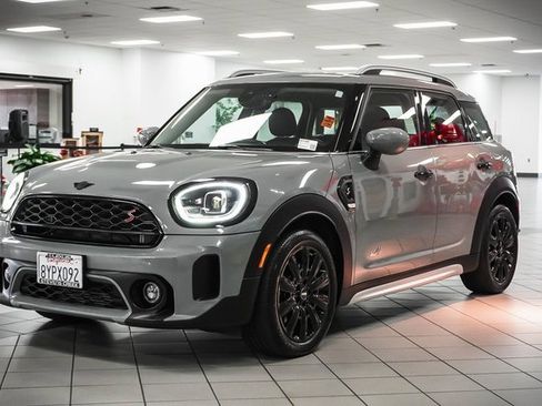 Used 2022 MINI Cooper Countryman S w/ Premium Package image 3