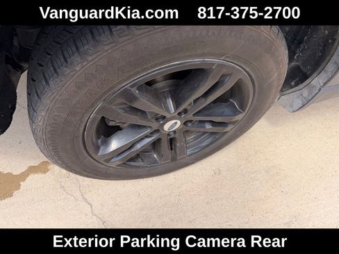 Used 2020 Ford Explorer XLT RWD image 10