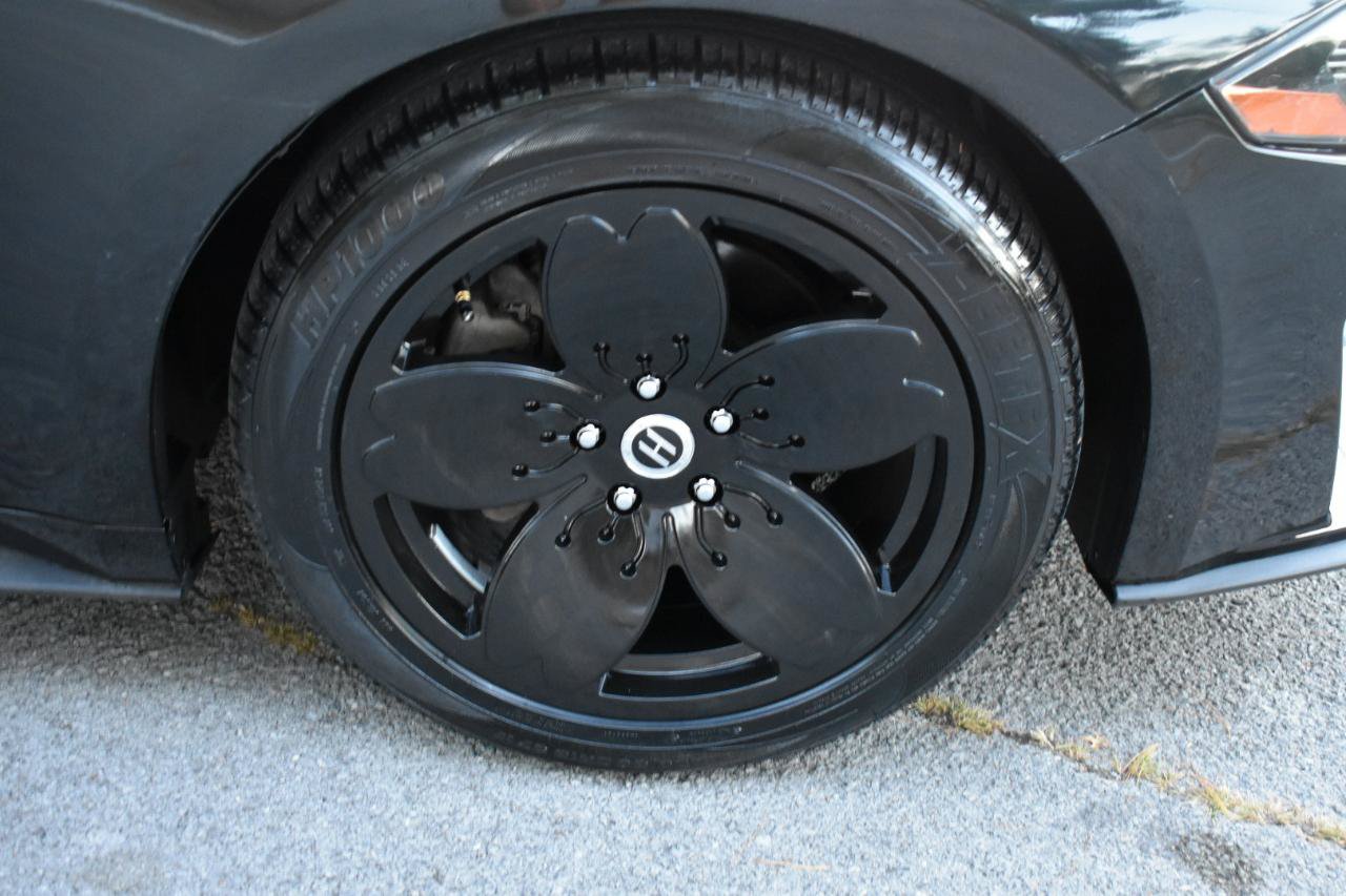 Used 2019 Ford Mustang Coupe RWD image 24
