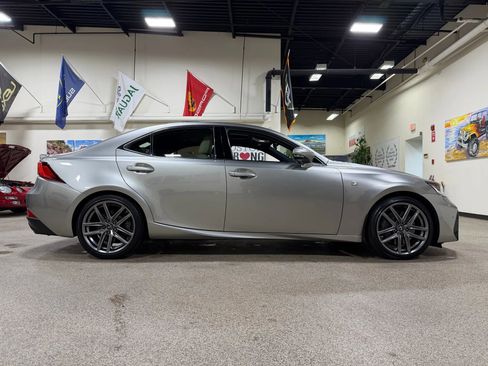 Used 2020 Lexus IS 300 F Sport image 4