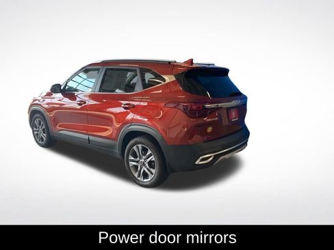 Used 2023 Kia Seltos S w/ Navigation Package AWD/4WD image 19