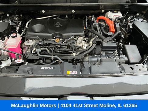 Used 2021 Toyota RAV4 XLE w/ XLE Grade Weather Package image 17