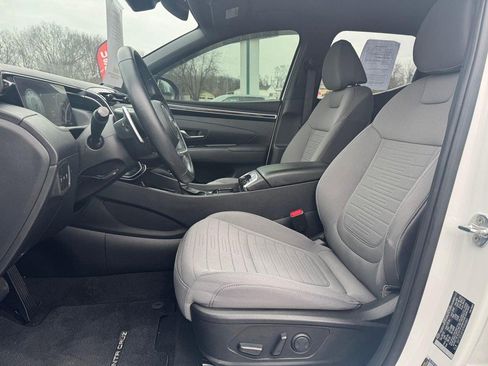 Used 2023 Hyundai Santa Cruz SEL Premium image 11