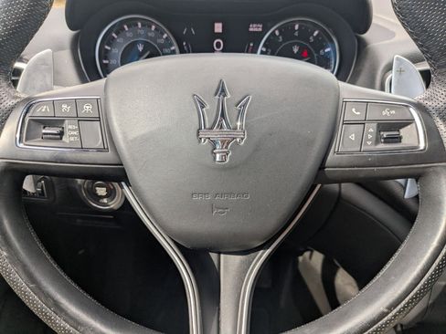 Certified 2022 Maserati Ghibli Modena Q4 AWD/4WD image 14