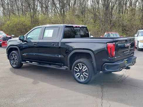 Used 2023 GMC Sierra 1500 AT4 w/ Technology Package image 3