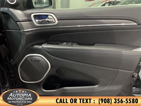 Used 2020 Jeep Grand Cherokee SRT AWD/4WD image 17
