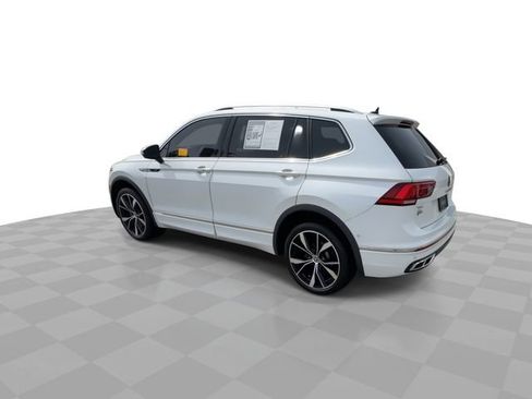 Used 2022 Volkswagen Tiguan SEL R-Line image 6