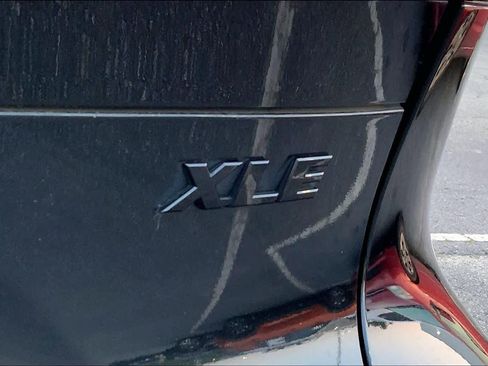 Used 2023 Toyota Venza Nightshade AWD/4WD image 10