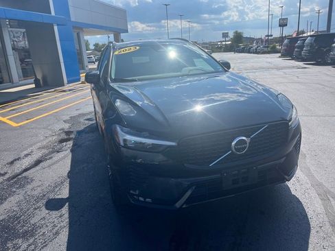 Used 2023 Volvo XC60 B5 Plus image 9
