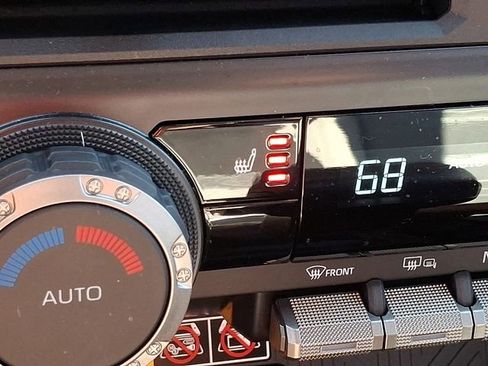 Used 2025 Toyota 4Runner TRD Off-Road AWD/4WD image 27